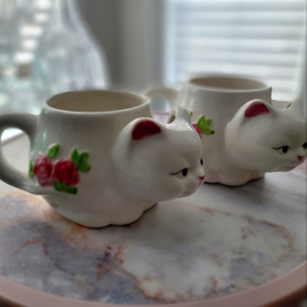 Vintage Kitten Tea Mug w/ tea bag holder